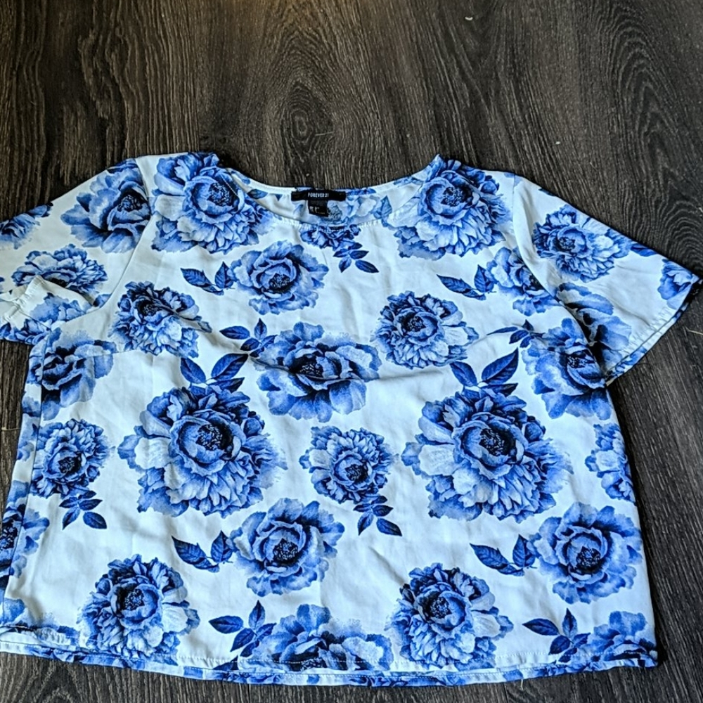 Forever 21 short sleeve size large blouse